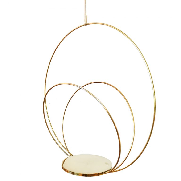 Kaja Skytte Circle Podium Brass Hanging decoraiton Plants Planteplaneter København Design Unik Gaveidéer Inspiration Minimalism Scandinavian Danish Julegaveidé Fri fragt